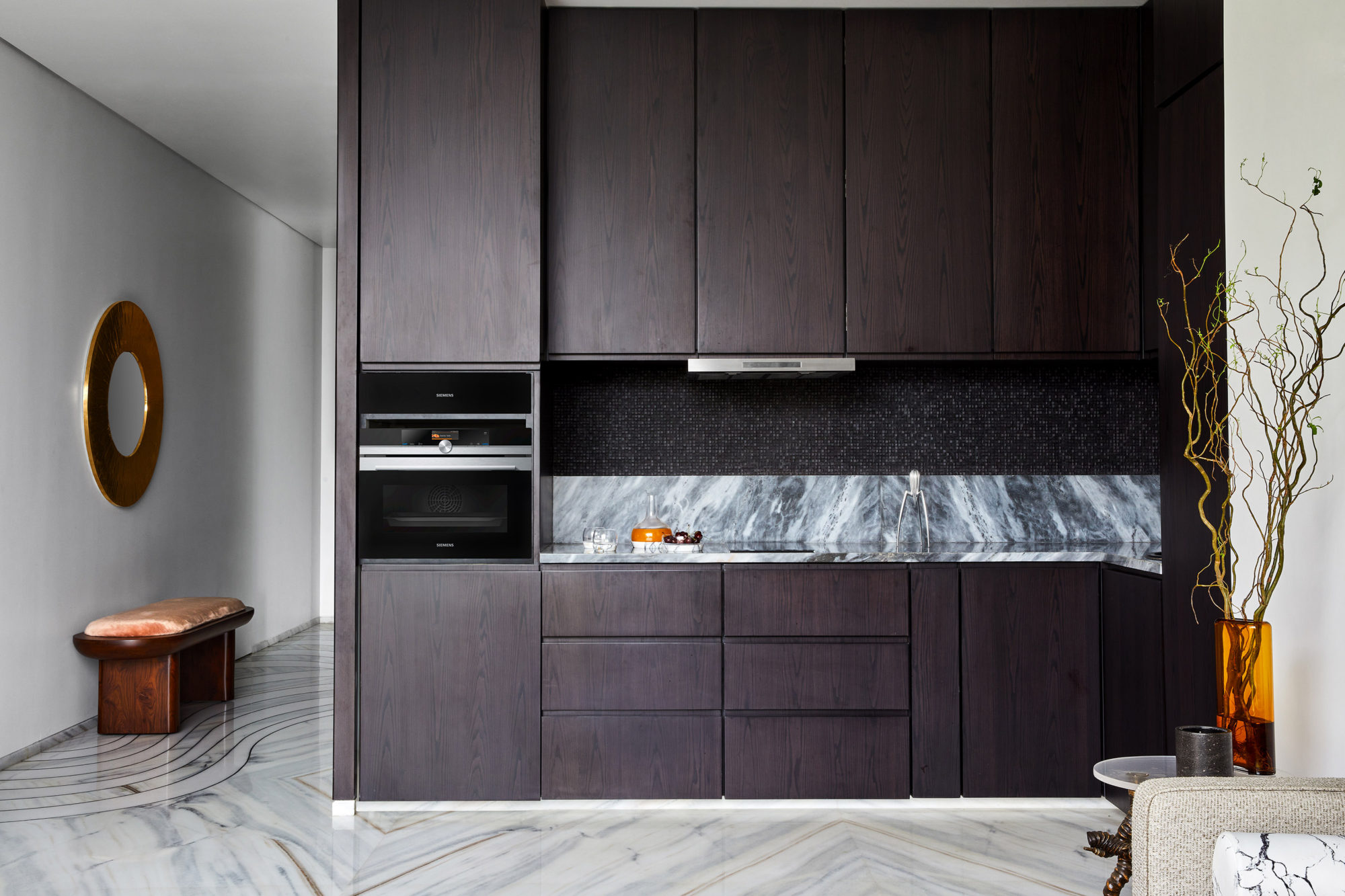 明明是同一种板材，不同商家的报价差一倍？凭什么？