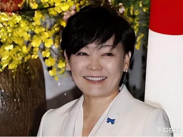 安倍晋三遇袭的第4天,三个神秘女人浮出水面,哭得最惨的果然是她?!