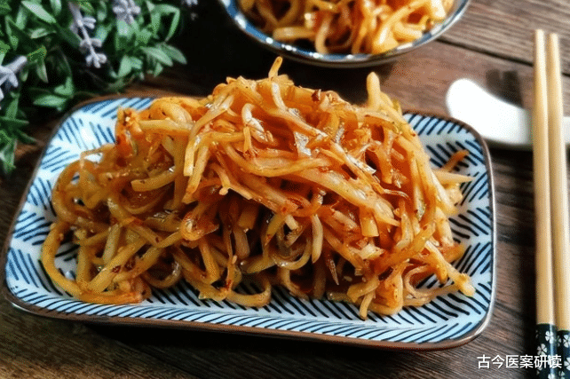 胃癌|“胃癌大户”被揪出,餐餐不少的“美味佳肴”,或致胃部癌变,别再贪嘴