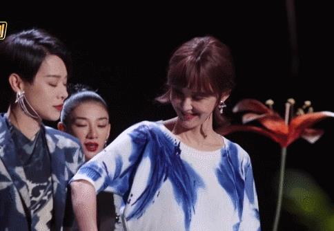 张歆艺|难怪没认出来！张歆艺浪姐美出新高度，网友：真人版洋娃娃