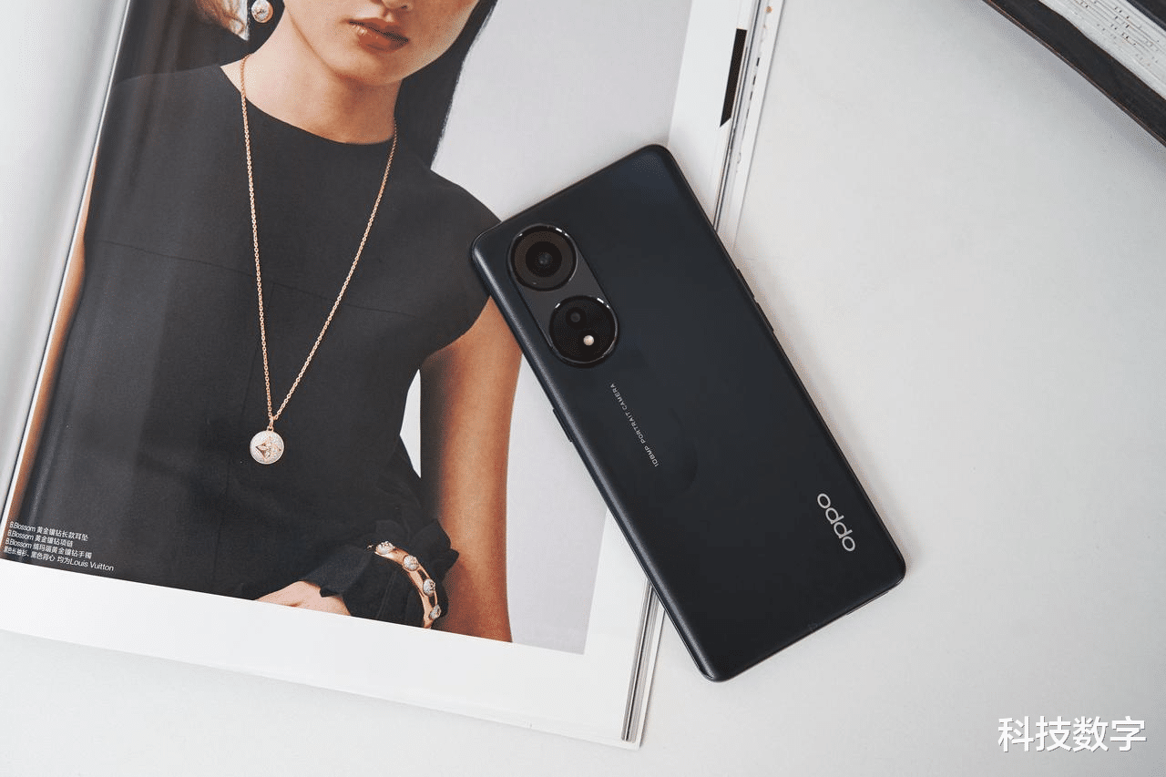 Netflix|国产手机屏幕堆料有多猛？OPPO A1 Pro上手：1799拿下出众好屏幕