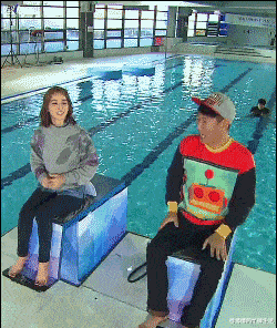 陈奕迅|陈奕迅老婆新潮装扮遭吐槽：像大街上跑出来的SJB