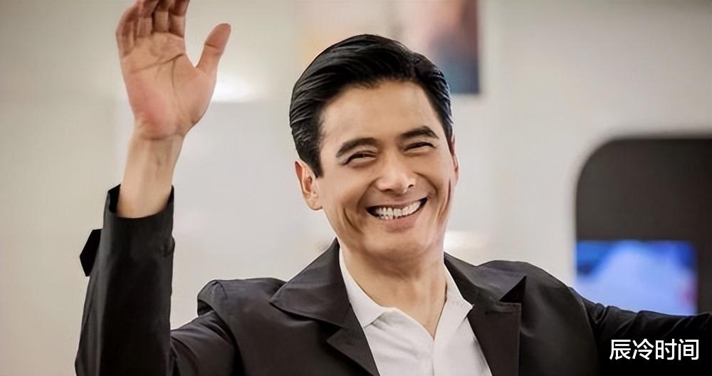 周润发|一生丁克,死后捐出所有财产,不与成龙合作的周润发,如今怎样了