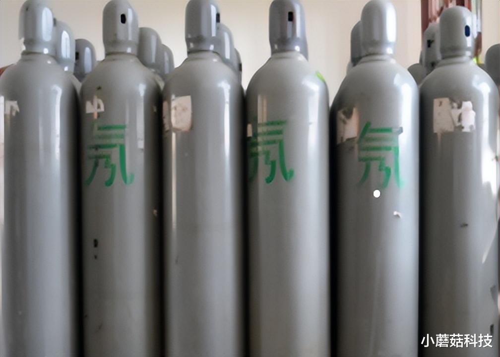 芯片|俄正式宣布，将“断供”芯片关键材料，但老美却不接招？