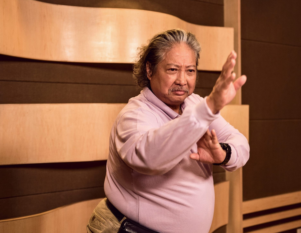 洪金宝|林正英在酒吧闹事，洪金宝替他出头，为何却败在陈惠敏拳下！