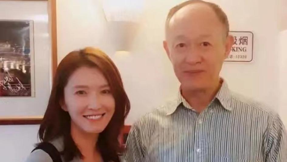 王刚|老来得子的8位男星，年龄差一个比一个大，最大的与孩子相差81岁