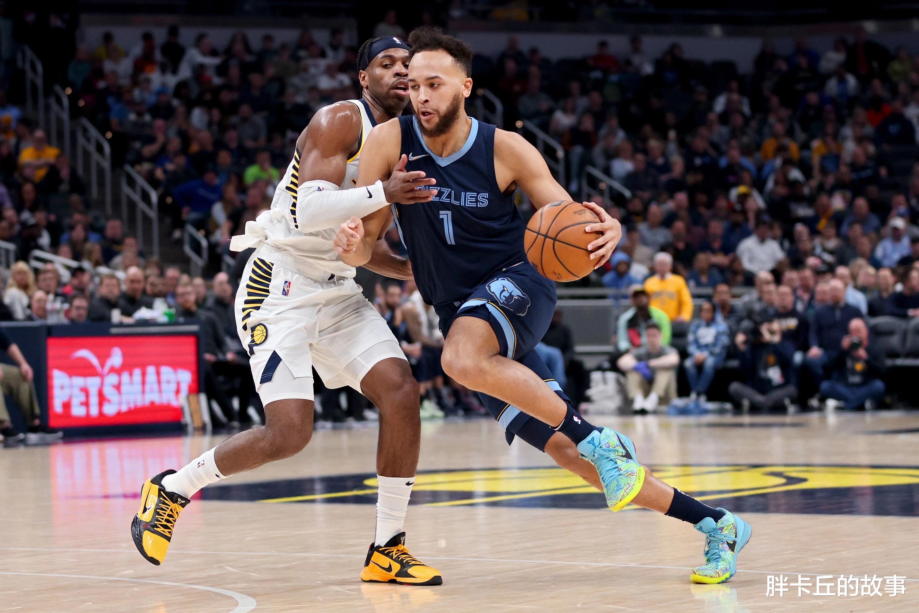 凯里·欧文|3月16日NBA球鞋上脚，欧文狂砍60分重入陆地神仙境，KD太团队了！