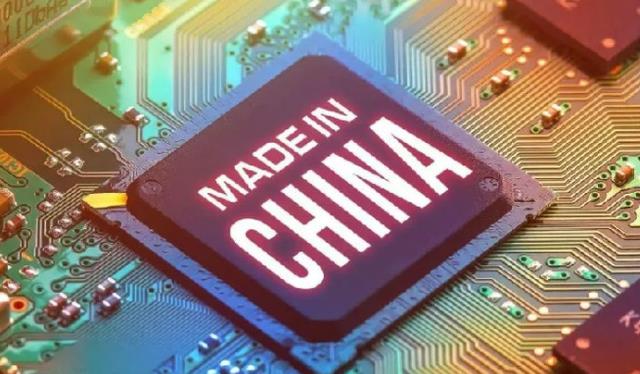阿斯麦尔|公开称赞中国芯片产业，ASML选择“变脸”了