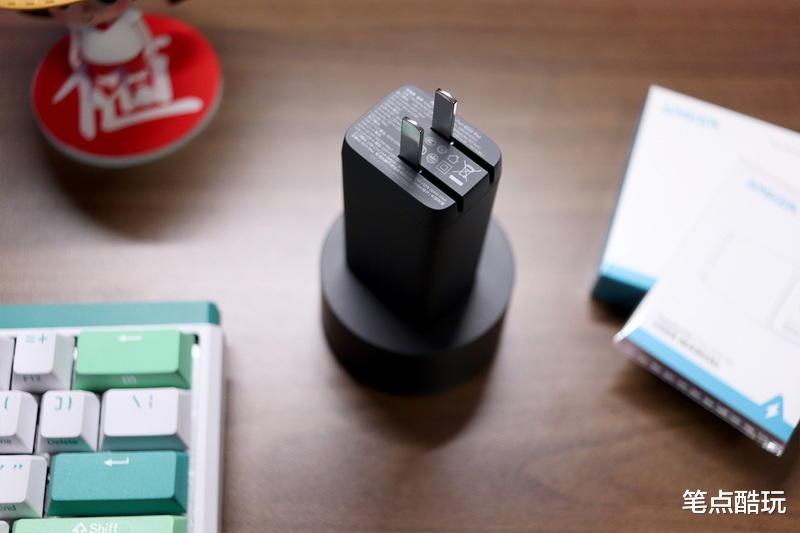 充电器|凉快小身材,喂饱三张嘴:Anker 65W氮化镓2C1A充电器评测