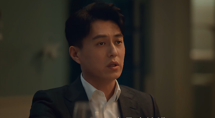 林深见鹿|这剧情在逗我玩吗?20分钟我就弃剧了,靳东《林深见鹿》你赢了