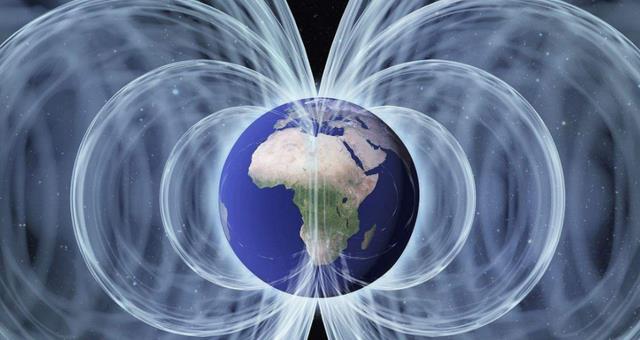 欧洲科学家发现,全球磁场强度已下降9%,地球会成为火星吗?