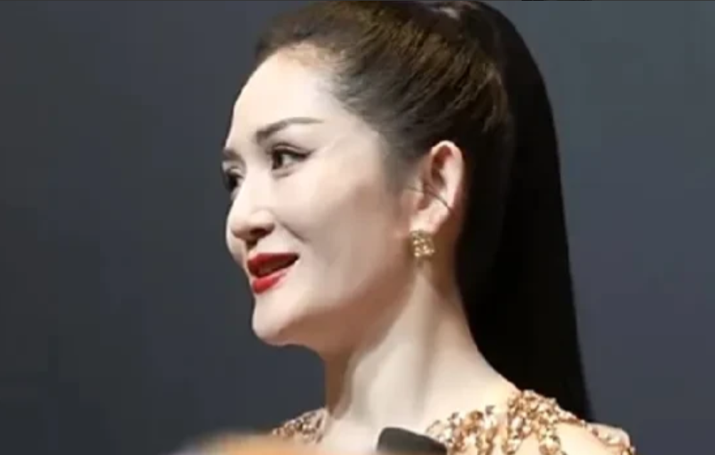 谢娜|谢娜，引发热议！