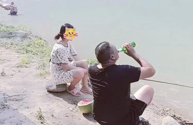 离婚|男子户外教女同事钓鱼，老婆一顿臭骂加飞起一脚，结局却出乎意料