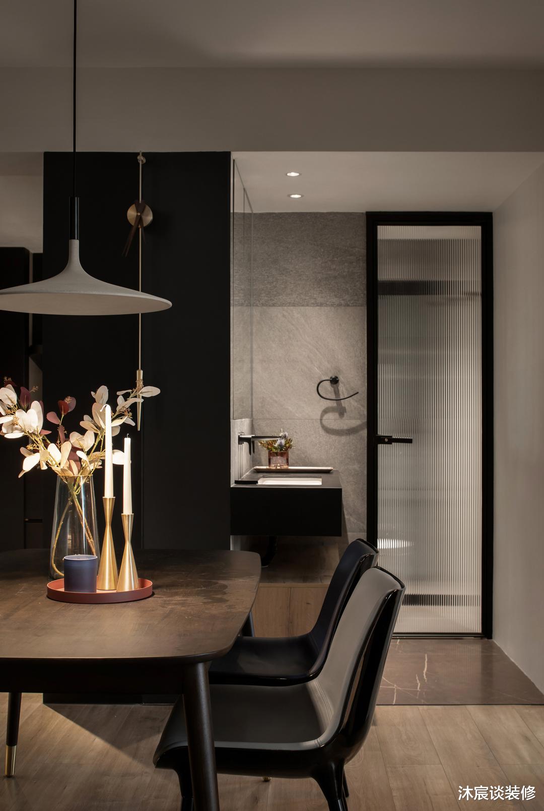 高度还原效果图,深圳白领的新家,室内简约大方,乐得直拍手称赞