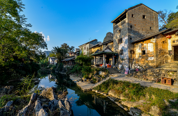 古镇|成为不少人打卡的古镇,景色上独特具有魅力,吸引爱旅行的人