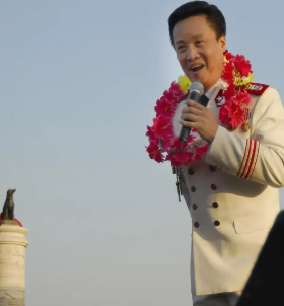 阎维文|获得青歌赛第一名阎维文并不喜悦，和妻子抗癌十几年终于安享晚年