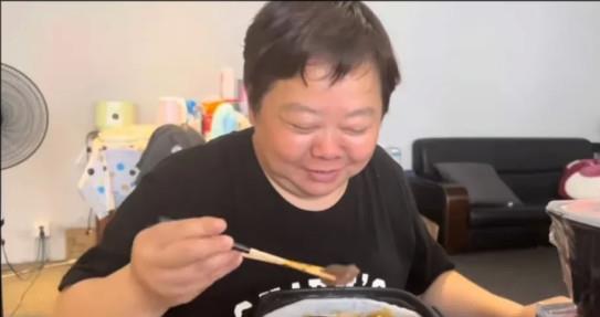 妮妮怀念许舅了,熊磊妈妈笑了,李圣缺席二审,潘克父亲节幽默一下