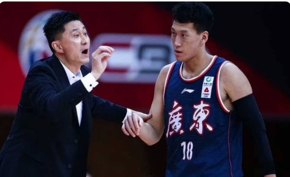 朱旭航|恭喜杜锋，207cm神投手不惧辽宁能翻身，朱芳雨300万真划算！