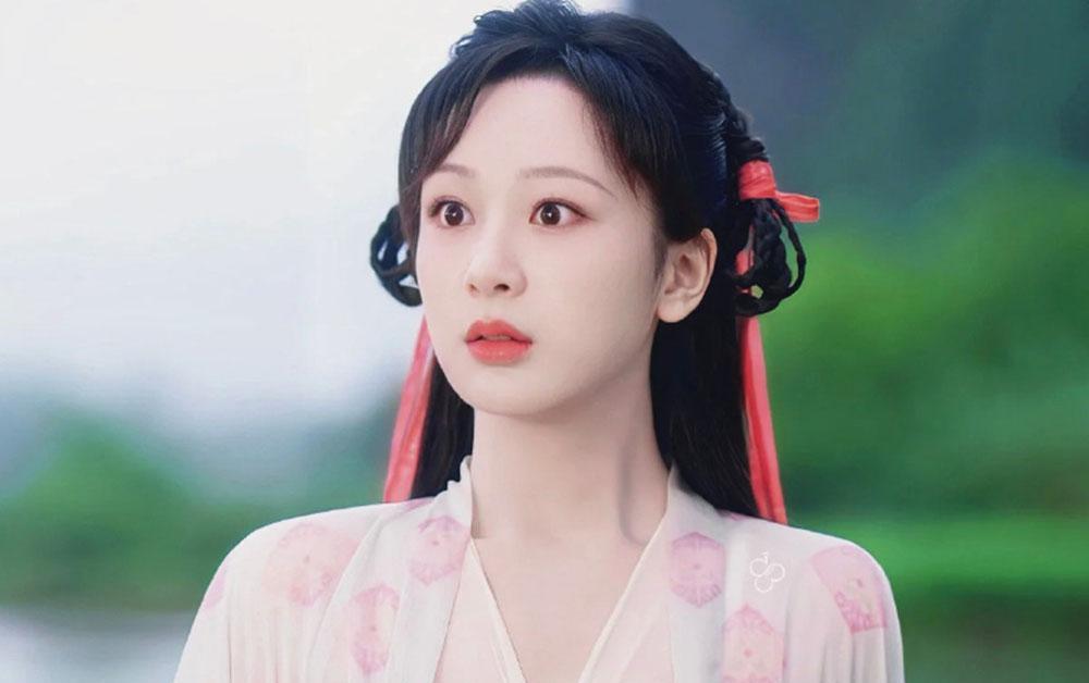 杨紫|杨紫的古装剧看腻了？主演有6部，1部被下架，有效播剧造成的错觉