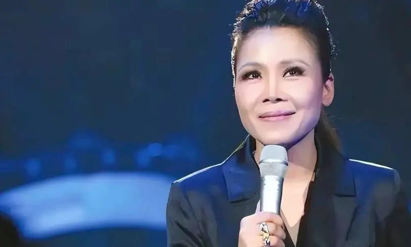 周传雄|乐坛中的中流砥柱老歌手,虽然风光不在但歌曲却是KTV必点