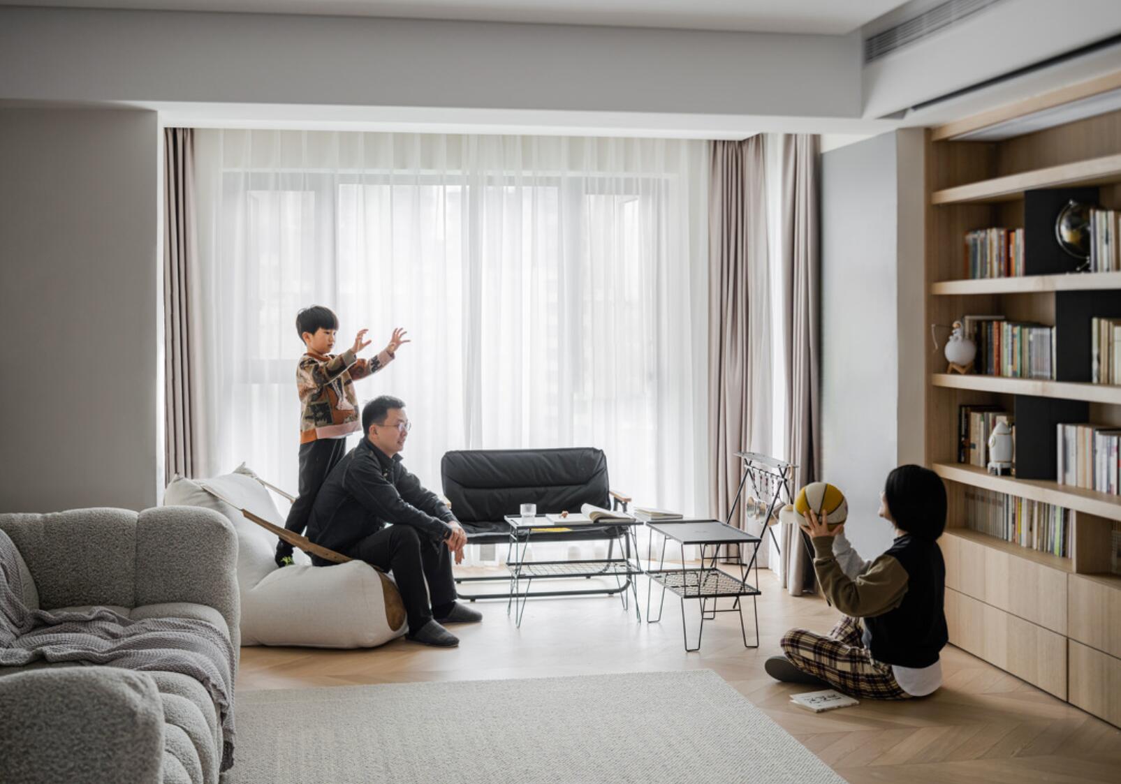 她拒绝无脑拆墙,以“实用主义”定位空间,这思路值得所有人学习