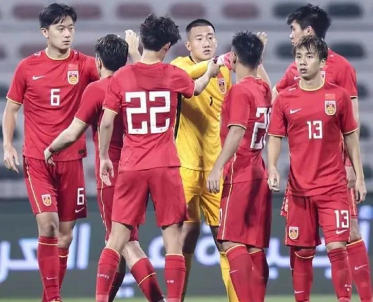 国足|超龄国脚参加U23国足集训，感慨：训练量很大！体脂率达9%是关键