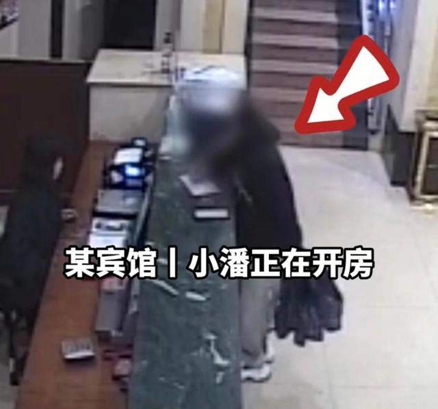 约好包夜你却不辞而别,18岁小伙怒斥47岁大姐:有点职业道德好吧