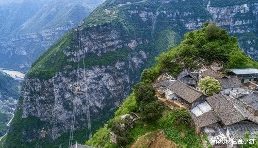 露营|中国这五个古村，建于悬崖之上，风景美到令人震撼，你知道几个？