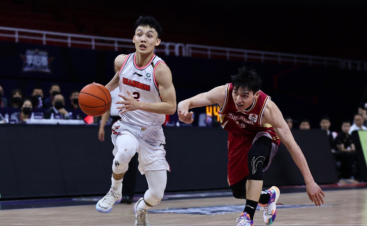 徐杰|广东2-0横扫浙江，徐杰冲上热搜第1！打破生涯新高，靓仔大爆发