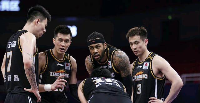 杨鸣|CBA魔兽感谢辽宁球迷！曾被丁伟怒骂一蹶不振，杨鸣帮其重拾信心