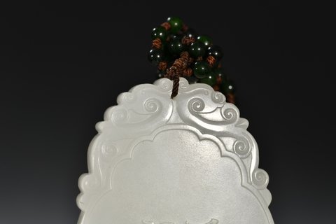 |和田玉童子戏象牌