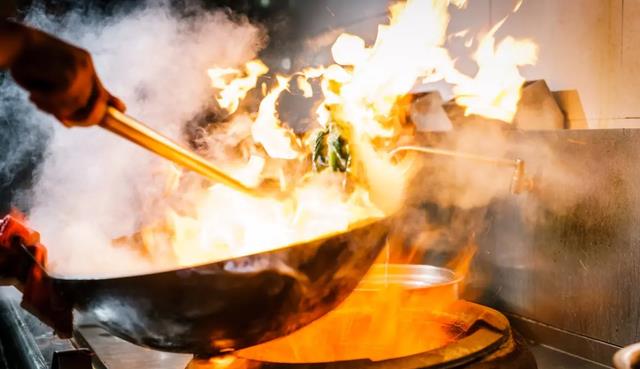 厨房油烟有多毒?我们可以解决吗?这三招很重要