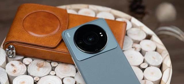 小米科技|小米12SUltra取代华为Mate40Pro成主力机,不吹不黑,优缺点明显