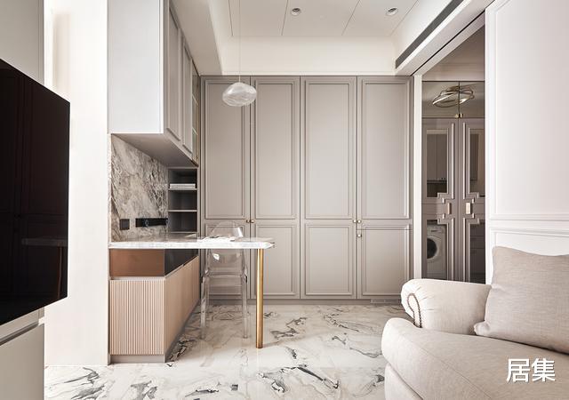 女教授一个人的家，因“打满柜子”而走红，一个人也好幸福