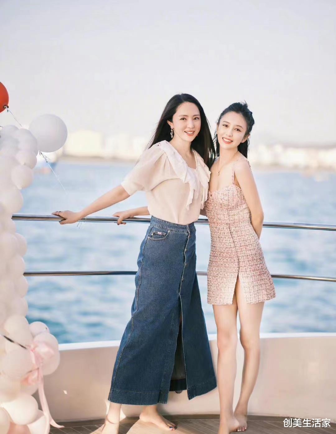 佟丽娅|佟丽娅董璇同游三亚,晒海边穿搭精致时尚,同框随拍现闺蜜情