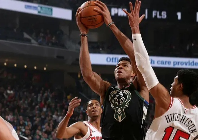 公牛队|NBA：雄鹿vs公牛，鹿有意牛有情，顺水推舟送你榜上走！