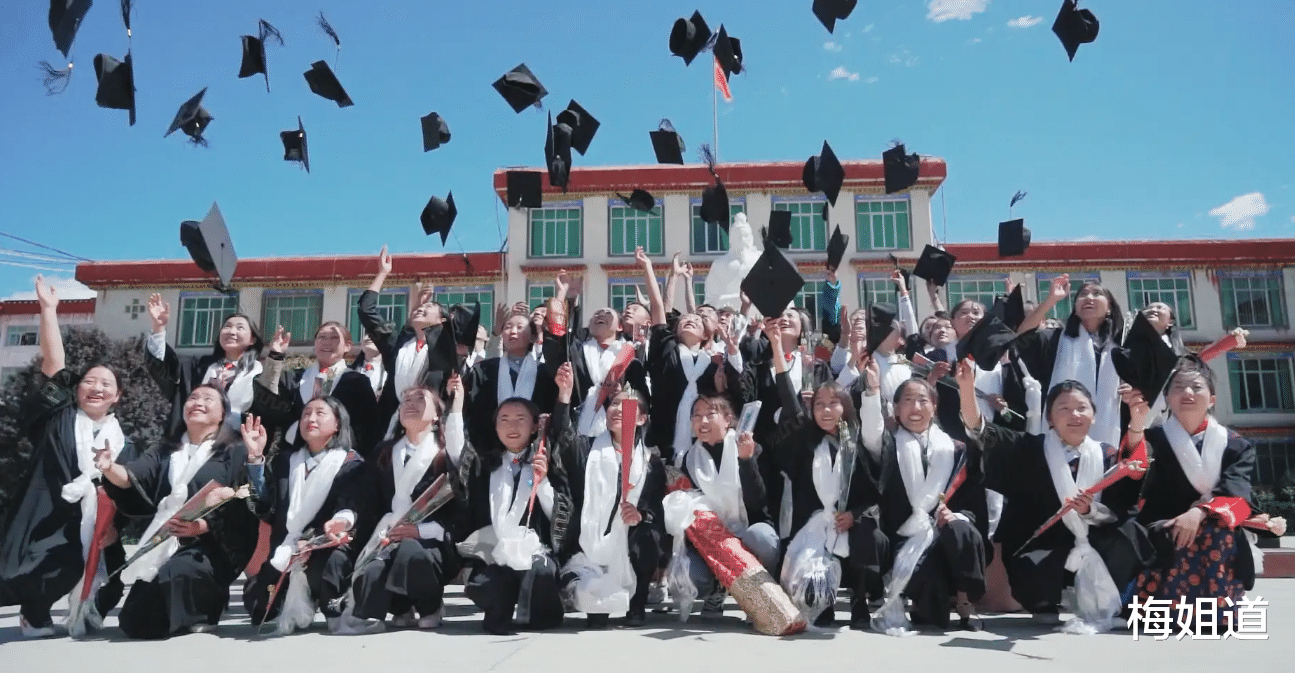浙江大学|高才生送外卖引网友热议，浙大博士回应送餐原因后，键盘侠沉默了