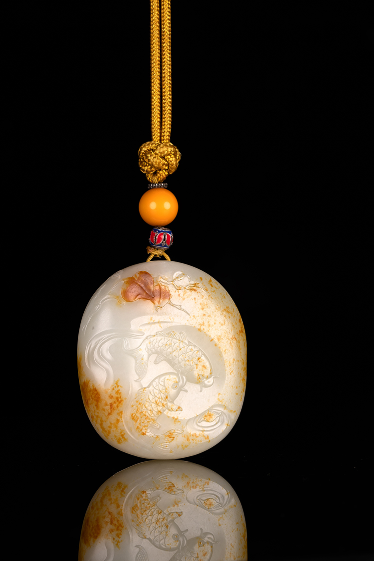 连年有余|「璞玉雅藏」和田玉籽料挂件 《连年有余》 玉雕作品鉴赏