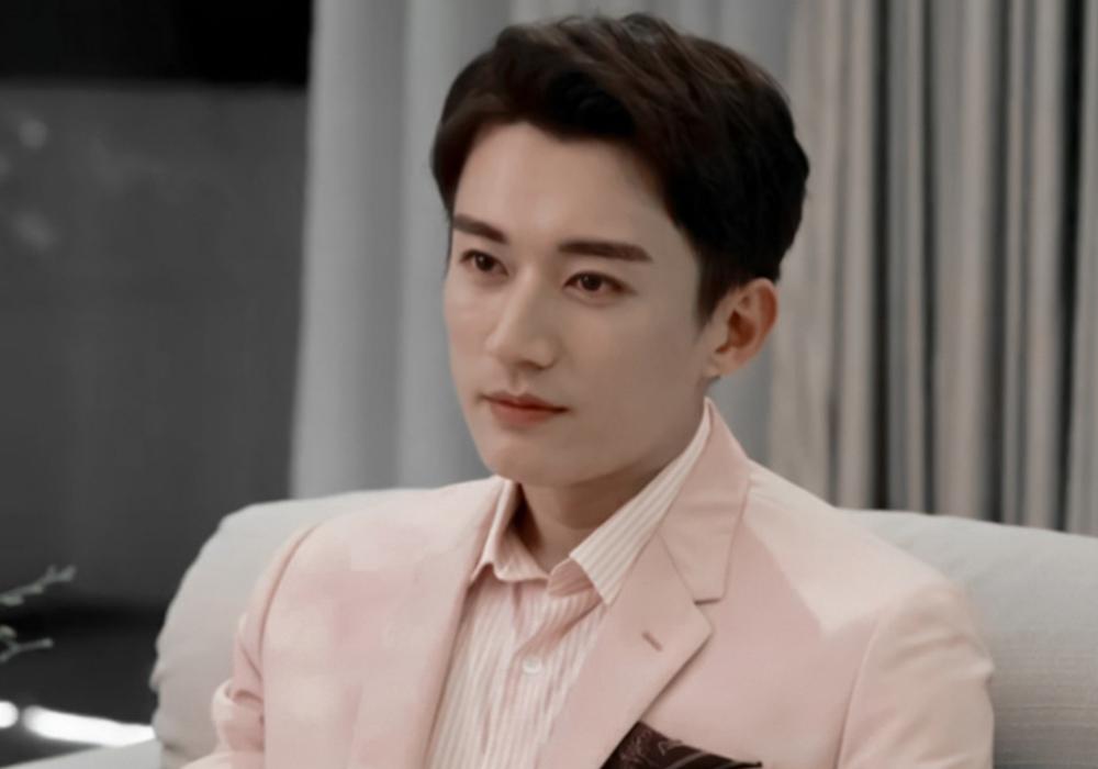 张艺兴|《盗墓笔记》5位真人解雨臣，张艺兴版经典，这位霸气侧漏太绝了