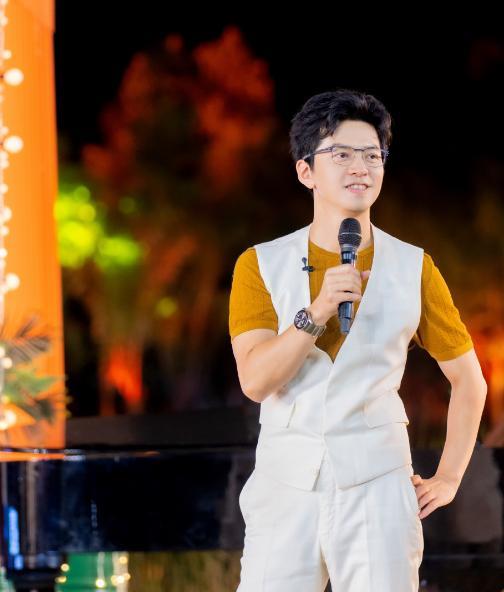 邓伦|李健:到了央视礼遇高,在撒贝宁介绍下认识龙洋张韬等11位主持人