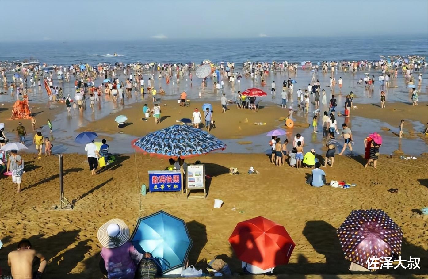 |一行4人日照赶海，点4个菜花了710，结账时嫌贵，老板收600元
