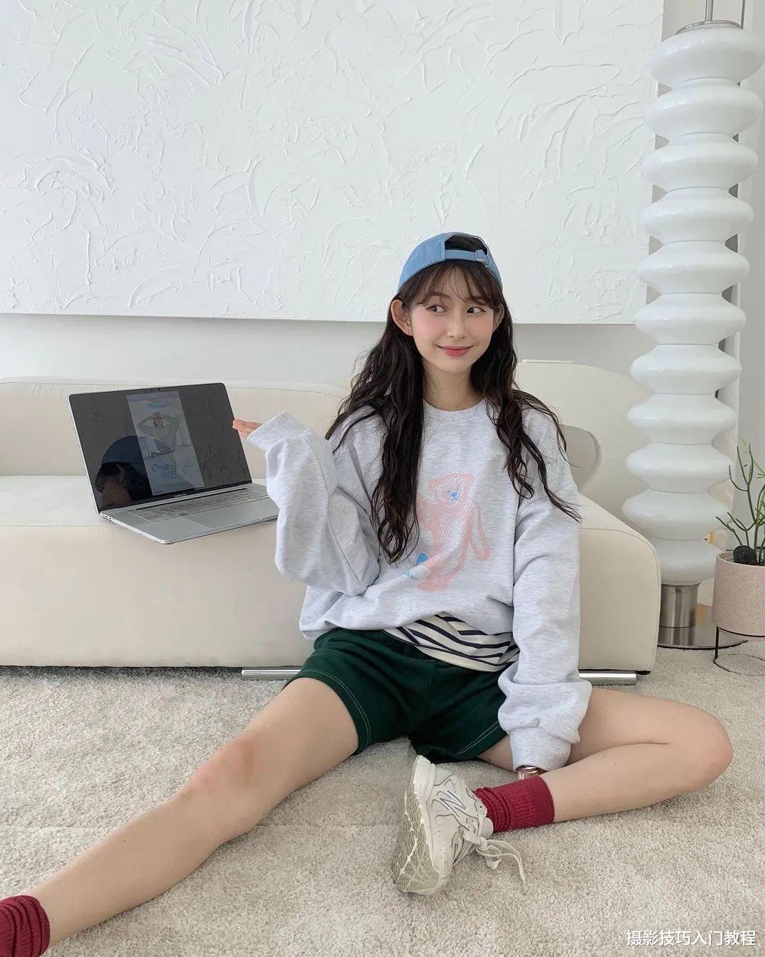 摄影技巧:沙发照怎么拍又纯又欲?女网红们都是这样拍的