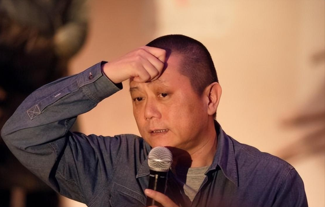 俞飞鸿|演员俞飞鸿:51岁风韵犹存,不缺追求者,有固定伴侣,就是不结婚