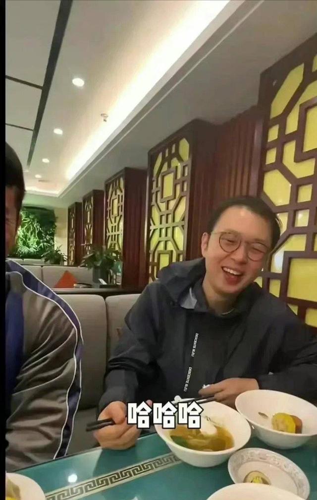 杜海涛 34岁杜海涛近照，瘦身近30斤，身材变得挺拔