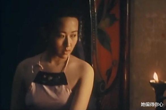 许晴|“一把年纪还装嫩的老女星”关掉滤镜少女秒变奶奶