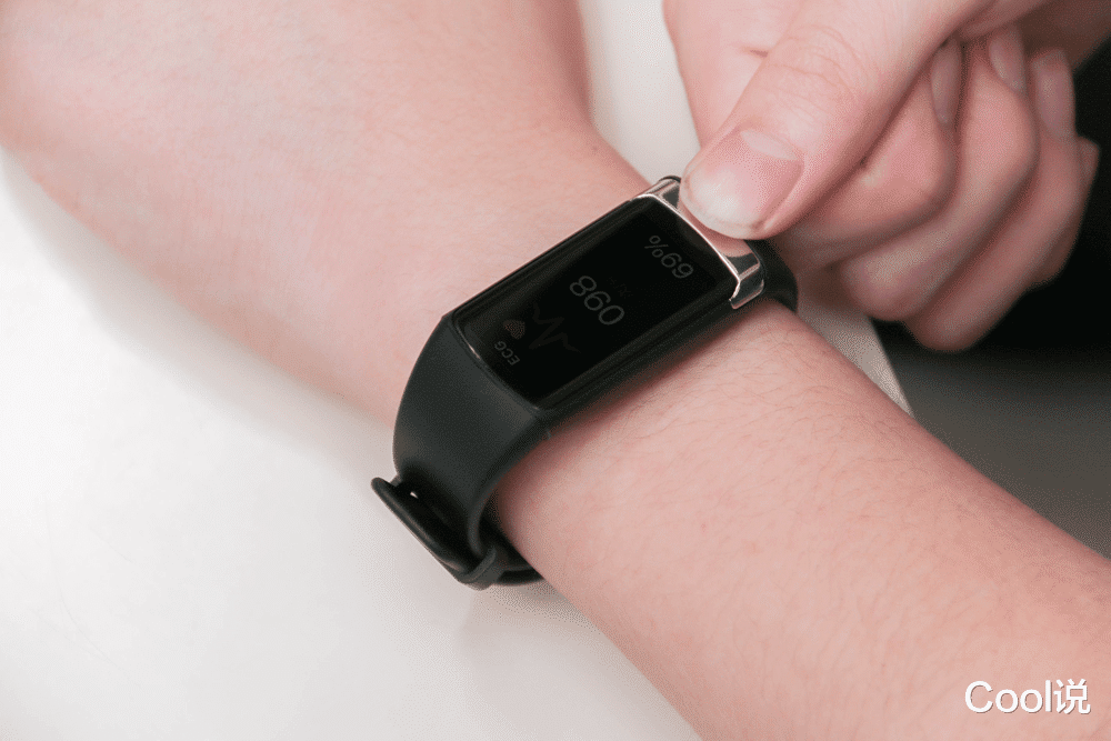 百度|无创血糖血氧,排名仅次于华为小米,dido F50S Pro大屏智能手环