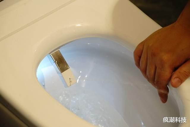 装修还没完就先试装智能马桶!它到底是有多好,让人如此等不及?