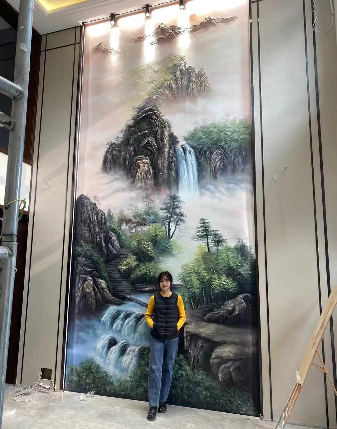 95后女孩靠画壁画6天赚4万,网友:长得好看还赚得多
