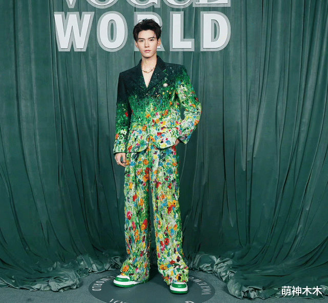 张小斐|张小斐的大牌、娜扎的高定、龚俊的百万珠宝,都无法拯救这场盛会