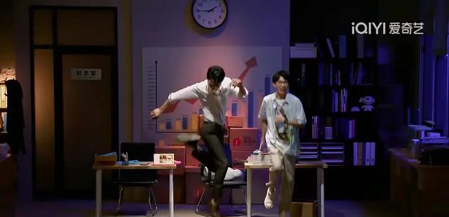 今晚80后脱口秀|当喜剧迈入“综N代”，带给观众的会是欢乐井喷吗？